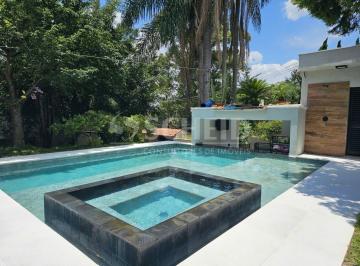 Casa · 423m² · 5 Quartos · 10 Vagas · Casa Térrea a venda na Chácara Monte Alegre com 1200 m² de terreno.