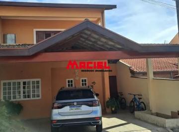 Casa · 250m² · 3 Quartos · 2 Vagas · Sobrado - Condomínio Bell Park - 3 dorm. 1 suíte