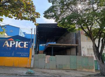 Comercial · 370m² · Barracão à venda na zona central da cidade