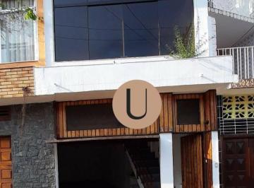 eaede12361aa331f1965c9c74bcaa5b5956a1a2c · OPORTUNIDADE ÚNICA – CASA AMPLA COM EDÍCULA E 2 VAGAS EM LOCALIZAÇÃO PRIVILEGIADA!