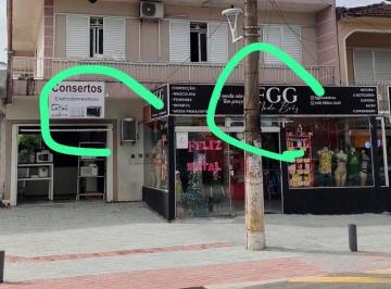 Casa · 198m² · 3 Quartos · 5 Vagas · Casa e Loja Comércial na Avenida Aniceto Zacchi - Ponte do Imaruim em Palhoça/SC
