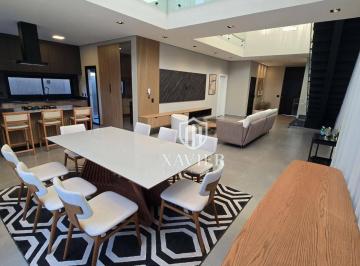 561f011a8f67fb8c3b8c60fb6054429ace661fa9 · Moderna, sofisticada e pronta para receber você! Conheça essa casa incrível no Residencial Mont Blan