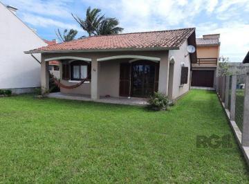 Casa · 450m² · 4 Quartos · 2 Vagas · Casa em Balneário Atlântico