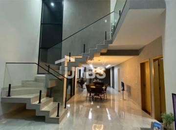 Casa · 336m² · 4 Quartos · 4 Vagas · Excelente Oportunidade ! Sobrado 4 suítes no Condomínio Jardim Veneza