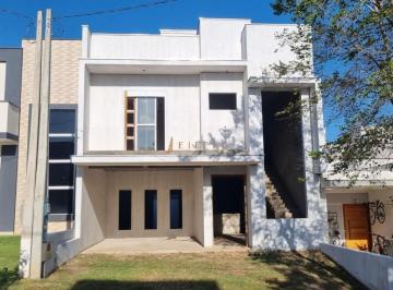 Casa · 209m² · 3 Quartos · 3 Vagas · Sobrado à venda em Sorocaba, Condomínio Terras de São Francisco, com 3 suítes, com 209 m²