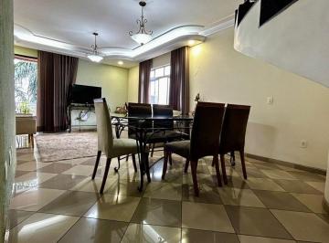 Apartamento · 264m² · 5 Quartos · Apartamento à venda - em Indaiá