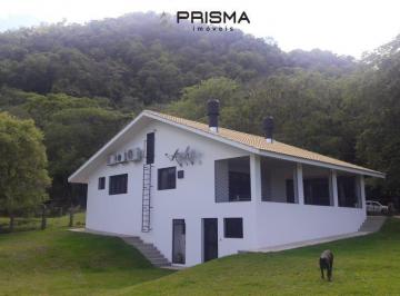 Casa · 200m² · 2 Quartos · 3 Vagas · Casa no alto do Itararé