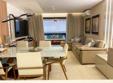 Apartamento · 96m² · 2 Quartos · 1 Vaga · Lake side reformado 2 quartos com churrasqueira andar alto nascente