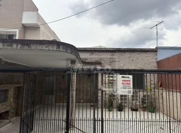 Casa · 100m² · 3 Quartos · 2 Vagas · ÁREA NOBRE