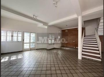 Casa · 220m² · 3 Quartos · 3 Vagas · LINDA CASA