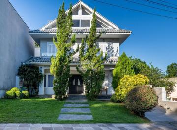 109387_iVPU2GwRz1J7_1093876823789ca7afa.jpg · Casa em Condomínio mobiliada com 295m², 3 dormitórios, reformada e decorada por arquiteto na Hípica/