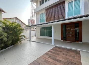 Casa · 302m² · 4 Quartos · 2 Vagas · Casa à venda em Rio de Janeiro, Barra da Tijuca, com 4 quartos, com 302 m²