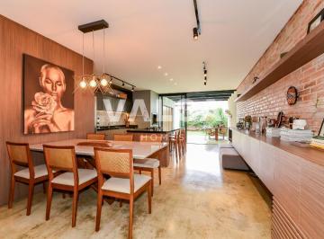 1 · Casa com 177.5 m², 3 quartos sendo 1 suíte à venda no bairro Água Verde.