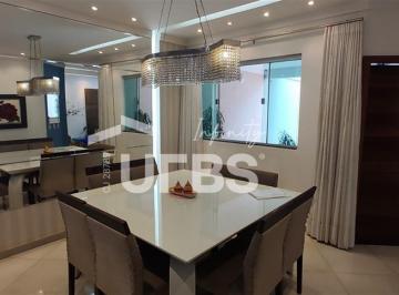 Casa · 141m² · 3 Quartos · 2 Vagas · CASA TERREA 3 QUARTOS COM PISCINA