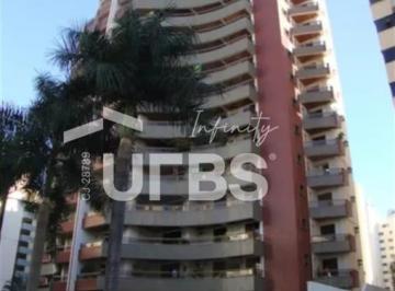 Apartamento · 246m² · 4 Quartos · 2 Vagas · Apartamento impecável em frente à praça da T-25
