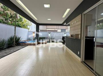 Casa · 208m² · 3 Quartos · 2 Vagas · Casa térrea no Jardins Valência