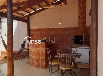 Casa · 270m² · 3 Quartos · CASA RESIDENCIAL/COMERCIAL NO JARDIM BRASIL - COM LOCALIZAÇÃO EXCELENTE.