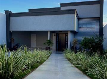 Casa · 200m² · 3 Quartos · 4 Vagas · Sobrado à venda no Jardim Goiás com 200m² de área construída, área total do terreno 350m²