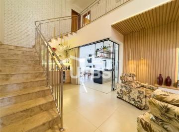 Casa · 260m² · 3 Quartos · 2 Vagas · Sobrado em condominio fechado no Jardins Veneza com 3 suites - MOBILIADO