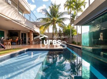 Casa · 410m² · 4 Quartos · 4 Vagas · Sobrado no Alphaville Ipês