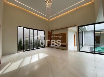 Casa · 230m² · 4 Quartos · 4 Vagas · CASA COM 4 SUÍTES NO MELHOR DO JARDIM AMÉRICA.