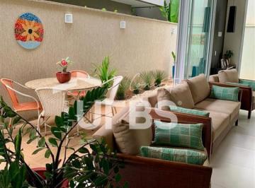 Casa · 227m² · 3 Quartos · 6 Vagas · Casa no Jardins Valência a venda com 3 suítes