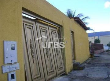 Casa · 208m² · 6 Quartos · 0 - Sobrado 6 quartos, sendo 2 suítes