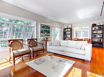 Casa · 650m² · 4 Quartos · 3 Vagas · Casa de Condomínio Alto Padrão com 4 quartos