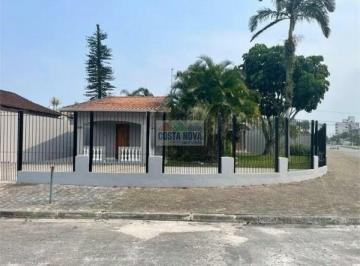 Casa · 109m² · 2 Quartos · 6 Vagas · Casa no Balneário Flórida com edícula nos fundos, 2 quartos sendo 1 suíte, 3 banheiros, 6 vagas