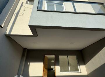 Casa · 90m² · 3 Quartos · 2 Vagas · Sobrado com 3 Quartos e 3 banheiros à Venda, 90 m²