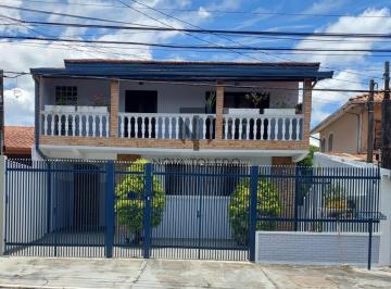 Casa · 272m² · 3 Quartos · 3 Vagas · Casa/Padrão - Residencial - No bairro Jardim das Indústrias
