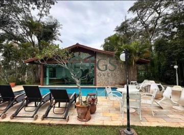 Casa · 277m² · 4 Quartos · 2 Vagas · Casa com 4 dormitórios (2 suítes) e piscina no Condomínio Veleiros de Ibiúna.