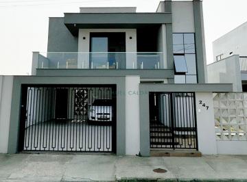 Casa · 230m² · 3 Quartos · 2 Vagas · Casa Alto Padrão no Jardim América
