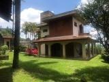 0 · Casa na Serra da Cantareira com 4 dormitórios sendo 1 suíte.
