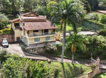 0 · Ótima casa na Serra da Cantareira, com linda vista de vale com 04 quartos sendo