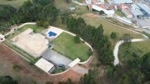 0 · Imóvel de 730m² construído em uma área total de 55 mil m² no centro de Extrema M