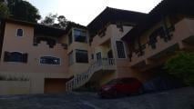 0 · casa à venda em Alpes da Cantareira