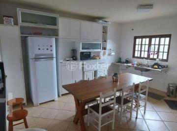 02062e43 · Casa, 2 dormitórios, 120 m², em Praia de Fora