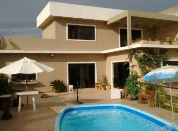 Casa · 200m² · 3 Quartos · 2 Vagas · Casa para Venda - 200m², 3 dormitórios, 2 vagas - Centro