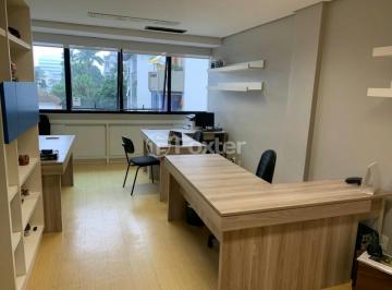 WhatsApp Image 2025-05-12 at 11.33.01.jpeg · Sala / Conjunto Comercial, 31.6 m², em Moinhos de Vento