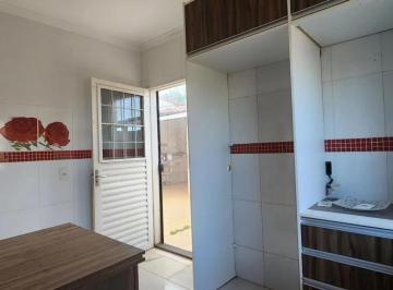 Casa de 3 quartos, Vicente Pires · Casa à Venda em Vicente Pires (Avenida Da Misericórdia), 3 quartos sendo 1 suíte