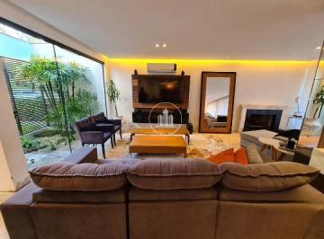 Casa · 282m² · 3 Quartos · 2 Vagas · Casa 3 Quartos com Piscina - João Paulo - Florianópolis
