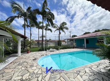 25042870_4.jpg · Casa com 01 dormitório com piscina no Grajaú