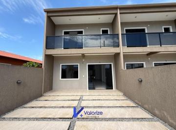 Casa · 138m² · 3 Quartos · 2 Vagas · Sobrados na quadra do mar 3 quartos