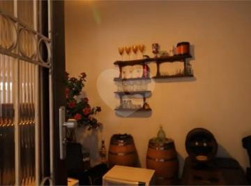 Área de Serviço · Imoveis - em Cidade Monções