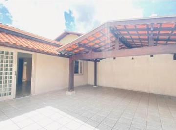 Apartamento de 3 quartos, Poços de Caldas · Casa TÉRREA super ampla e arejada apenas R$ 550.000,00