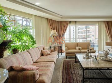 Apartamento · 693m² · 4 Quartos · 5 Vagas · Cobertura com 2 suítes no Edifício Funchal