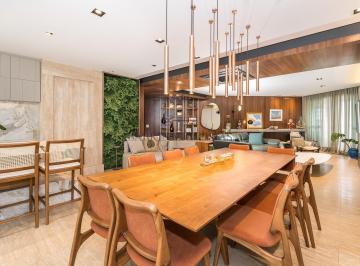 Apartamento · 214m² · 3 Quartos · 3 Vagas · Apartamento maravilhoso e cheio de charme no iníci