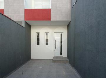 Casa · 70m² · 2 Quartos · 1 Vaga · Sobrado com 2 quartos à venda em Jardim Fernandes - SP