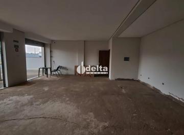 Comercial · 74m² · 2 Vagas · Loja comercial disponível para locação no bairro   Novo Mundo em Uberlândia-MG